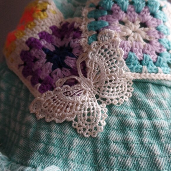 Upcycled Bucket Hat Granny Squares Frayed Canvas Turquoise Denim Cap NWOT - Picture 2 of 7